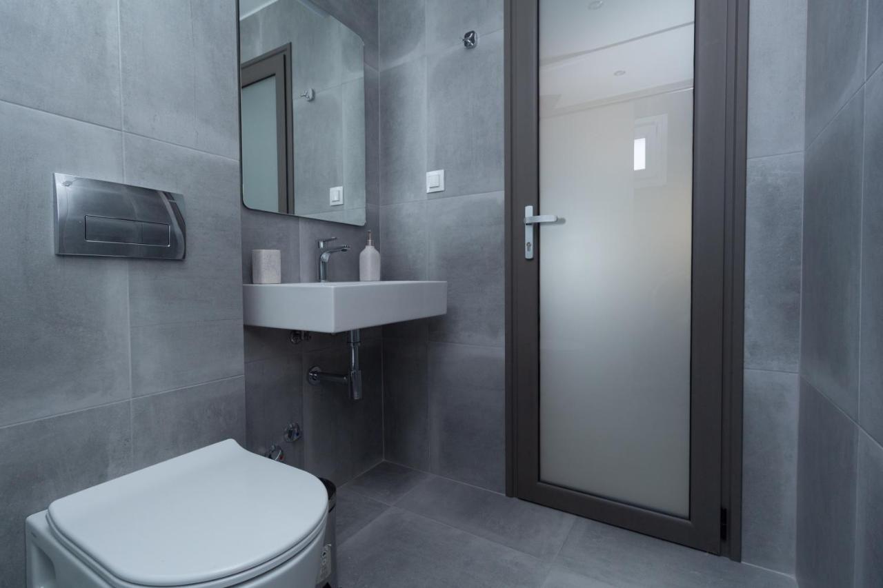 Golden Seaside 3 Apartment Nea Roda Luaran gambar